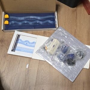 Blue and Yellow Paper Cutter Set